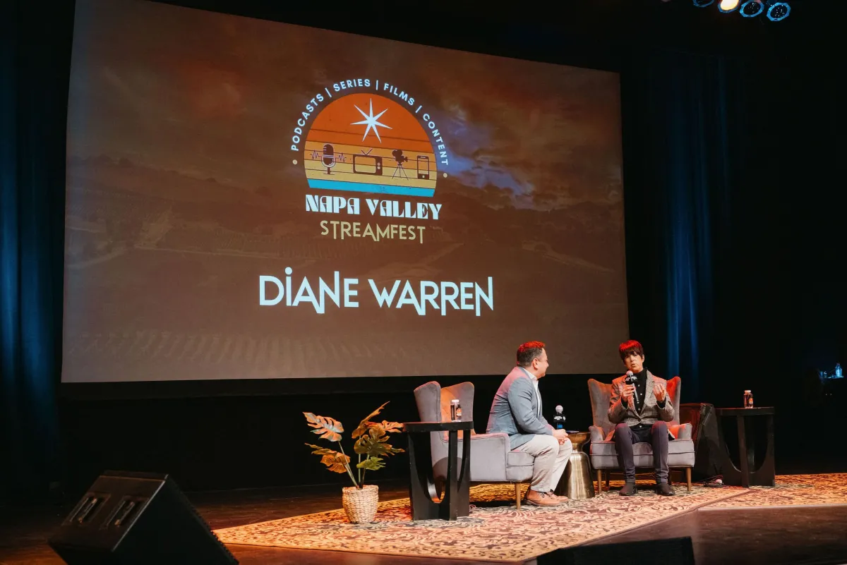 Awards Chatter Podcast with Special Guest Bill Lawrence